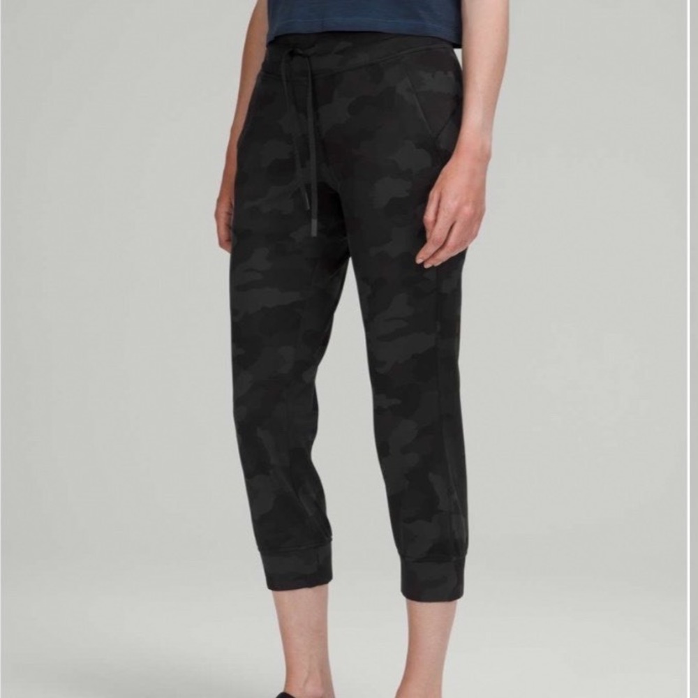 Lululemon Ready to Rulu Jogger Crop Camo Deep Coal Multi Size 14